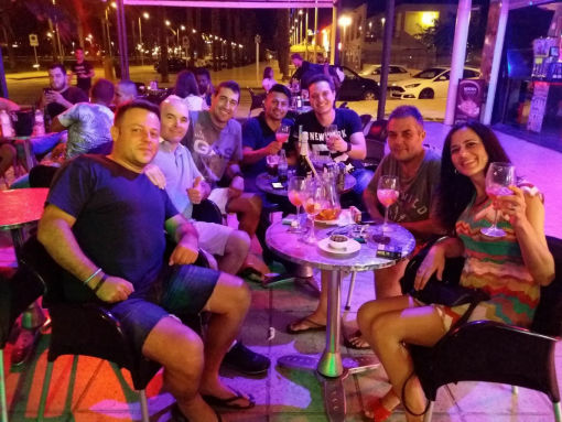 cocktails La pineda. Graffiti disco bar