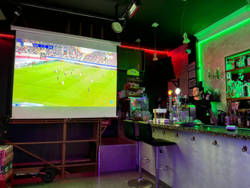 cocktails La pineda. Graffiti disco bar