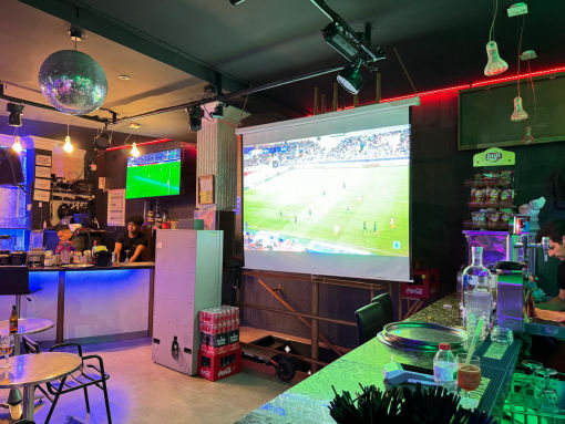 cocktails La pineda. Graffiti disco bar