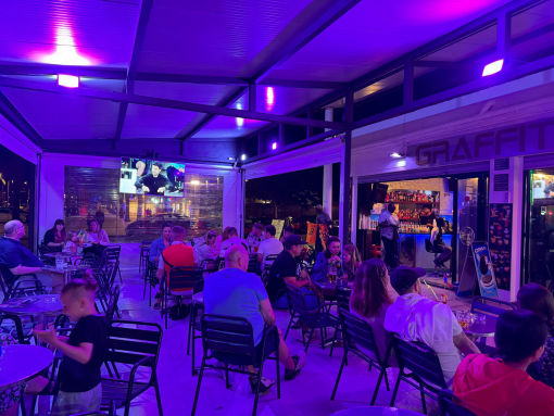 cocktails La pineda. Graffiti disco bar